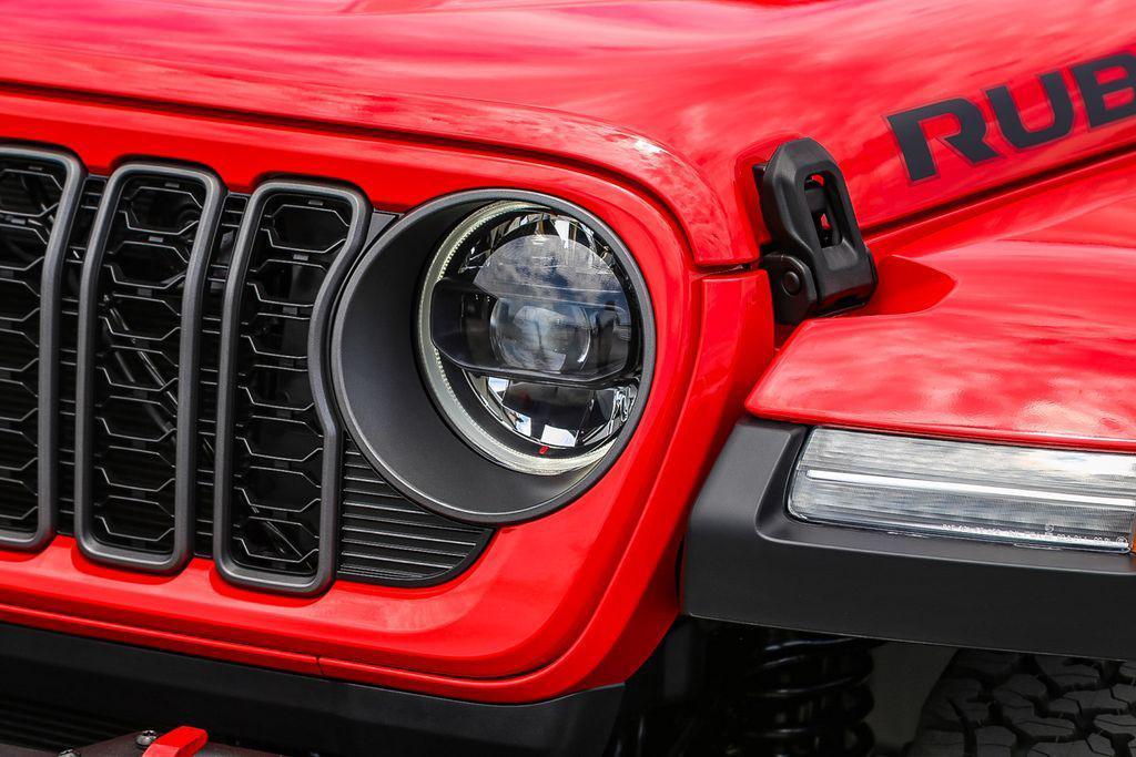 new 2025 Jeep Wrangler car, priced at $52,435