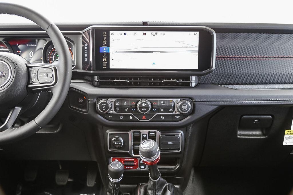 new 2025 Jeep Wrangler car, priced at $52,435