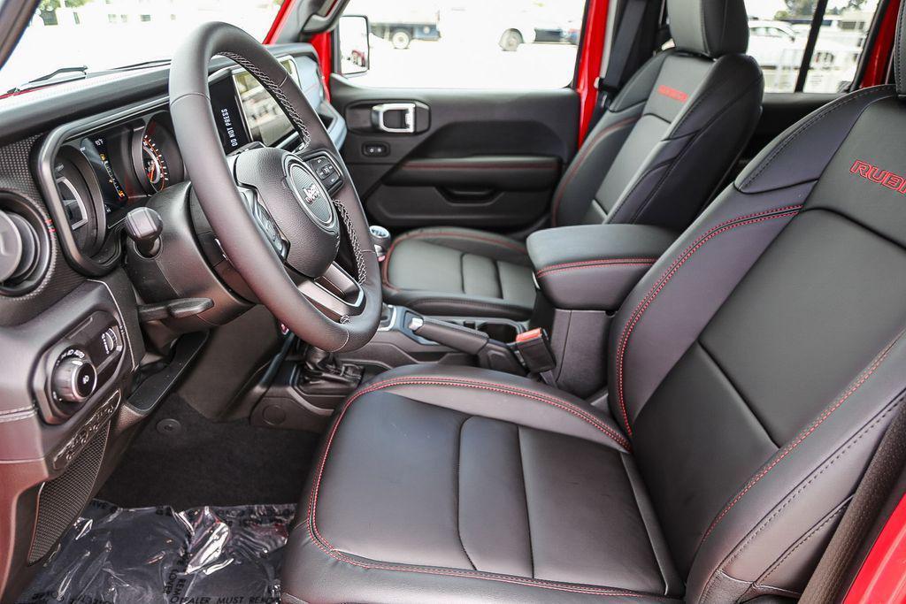new 2025 Jeep Wrangler car, priced at $52,435