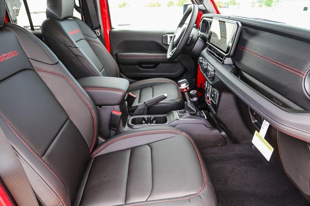 new 2025 Jeep Wrangler car, priced at $52,435