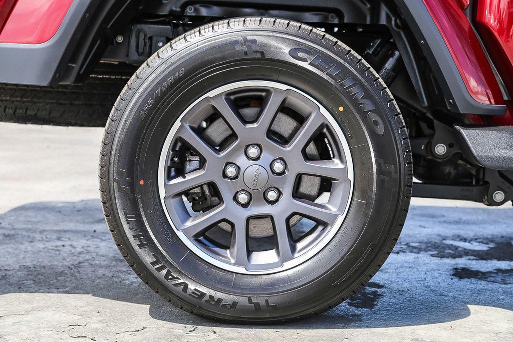 used 2021 Jeep Gladiator car, priced at $26,495
