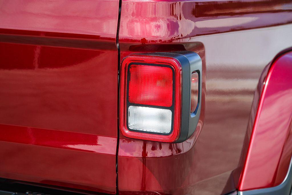 used 2021 Jeep Gladiator car, priced at $26,495