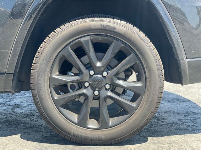 used 2021 Jeep Grand Cherokee car, priced at $23,895
