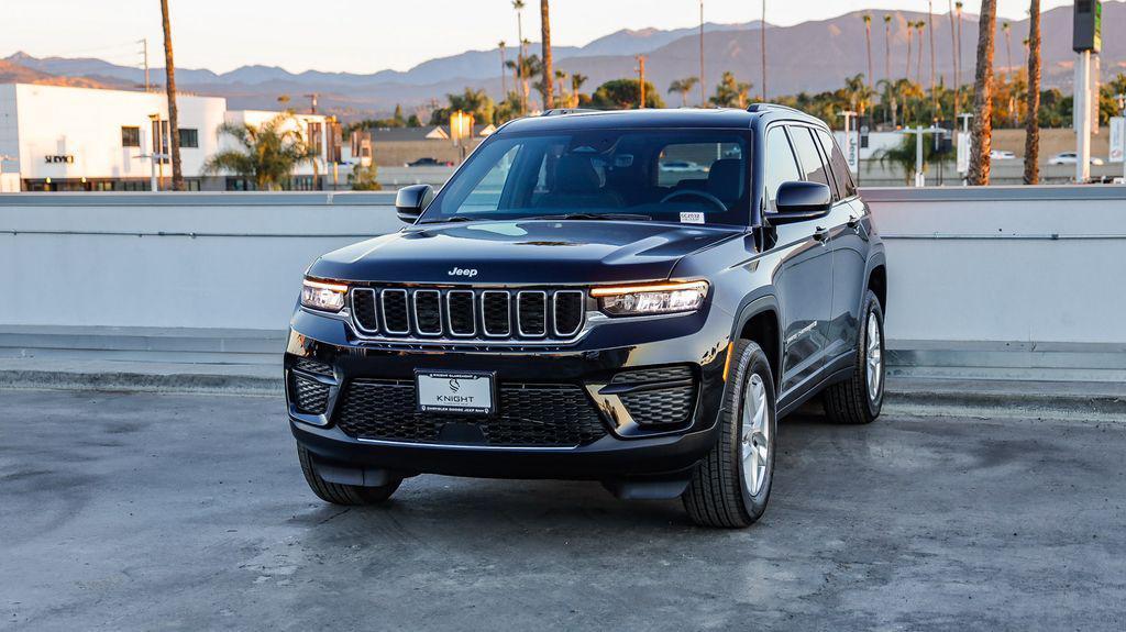 new 2025 Jeep Grand Cherokee car, priced at $36,537