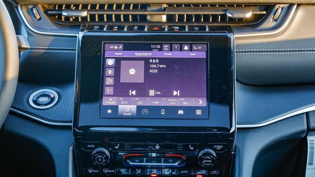 new 2025 Jeep Grand Cherokee car, priced at $35,170