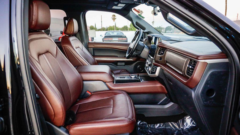 used 2023 Ford Expedition car, priced at $37,995
