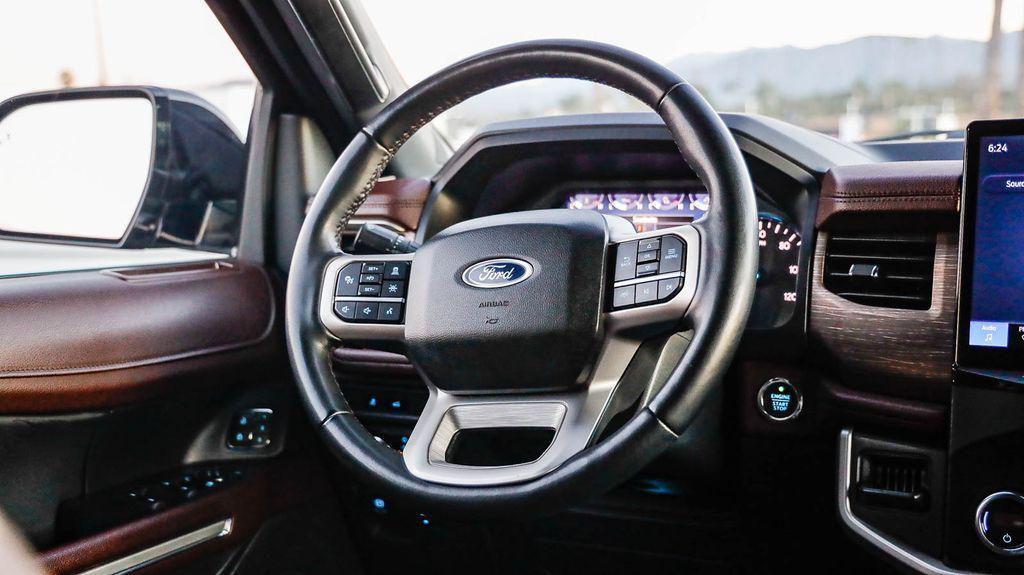 used 2023 Ford Expedition car, priced at $37,995