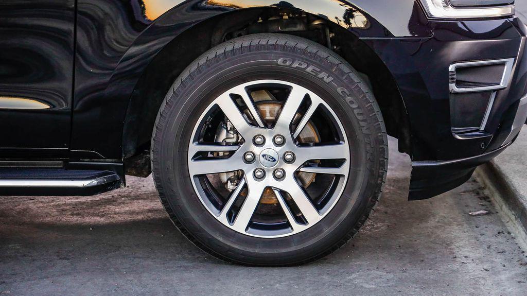 used 2023 Ford Expedition car, priced at $37,995