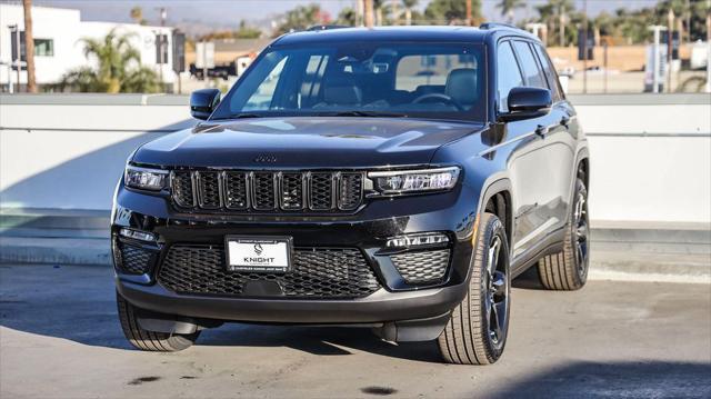 new 2025 Jeep Grand Cherokee car, priced at $40,535