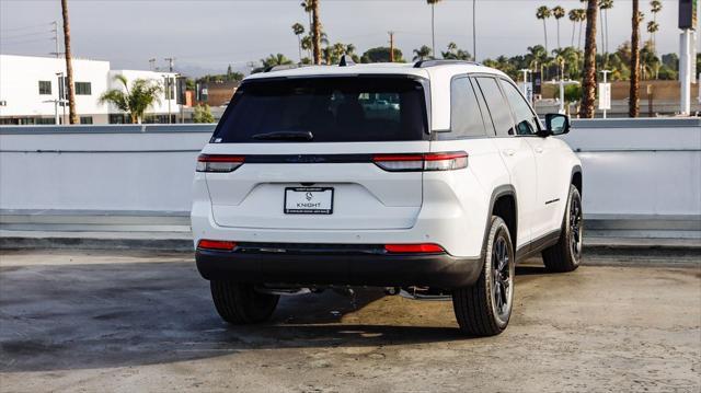 new 2025 Jeep Grand Cherokee car, priced at $34,635