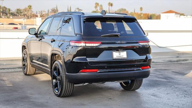 new 2025 Jeep Grand Cherokee car, priced at $40,175