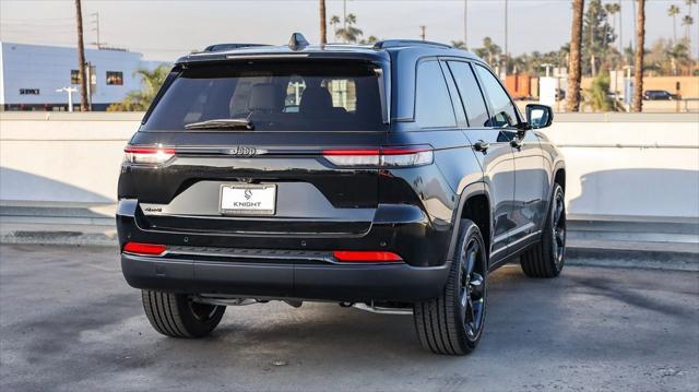 new 2025 Jeep Grand Cherokee car, priced at $40,175