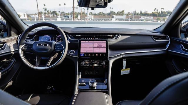 new 2025 Jeep Grand Cherokee car, priced at $43,385