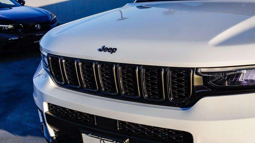 new 2025 Jeep Grand Cherokee L car, priced at $39,172