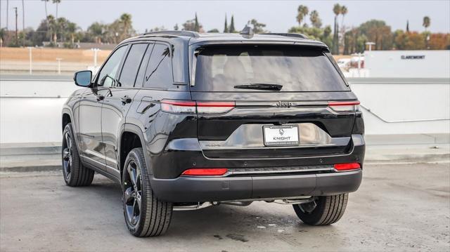 new 2025 Jeep Grand Cherokee car, priced at $38,675