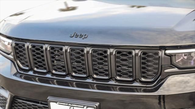 new 2025 Jeep Grand Cherokee car, priced at $39,175