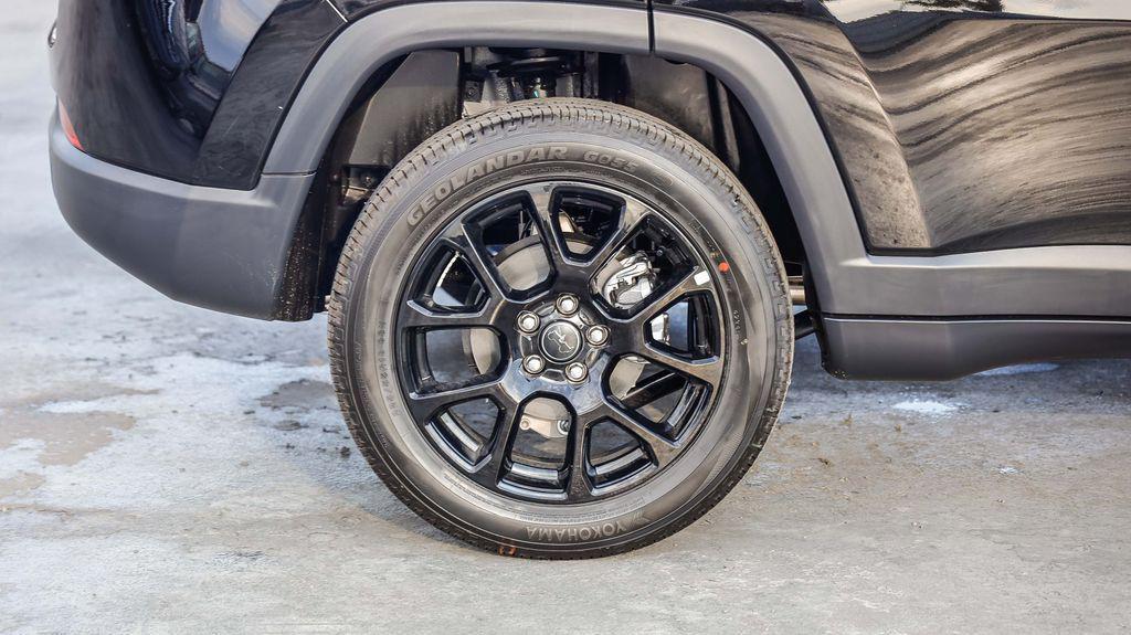 new 2025 Jeep Compass car, priced at $25,255