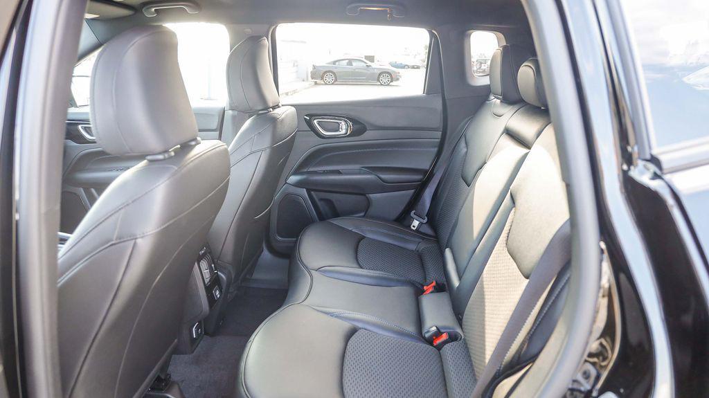 new 2025 Jeep Compass car, priced at $25,255