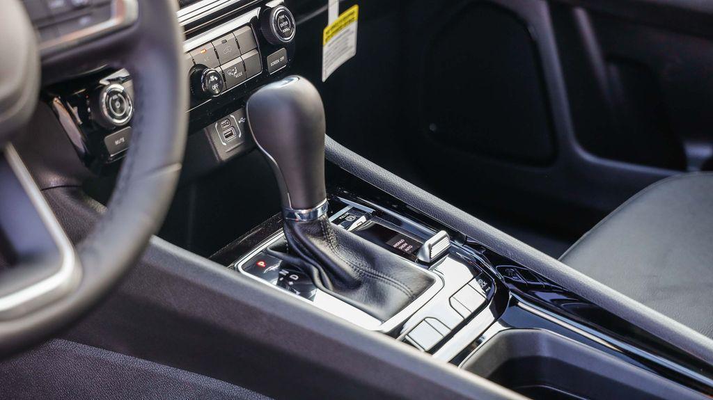 new 2025 Jeep Compass car, priced at $25,255