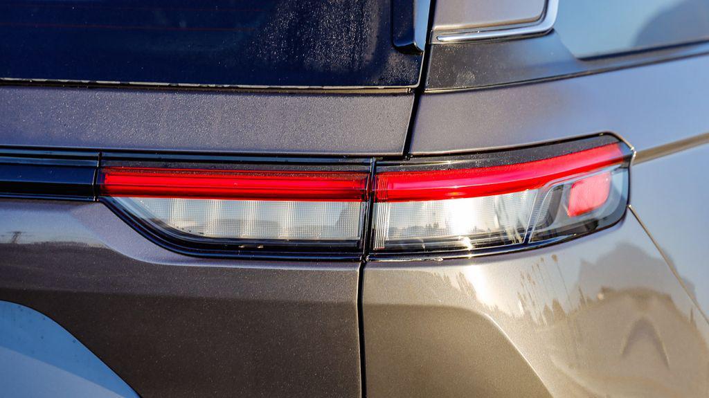 new 2025 Jeep Grand Cherokee car, priced at $40,260