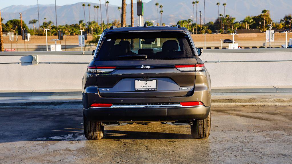 new 2025 Jeep Grand Cherokee car, priced at $40,260