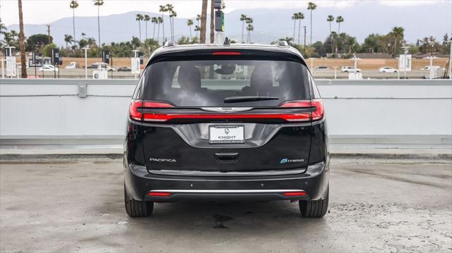 new 2025 Chrysler Pacifica car, priced at $41,780