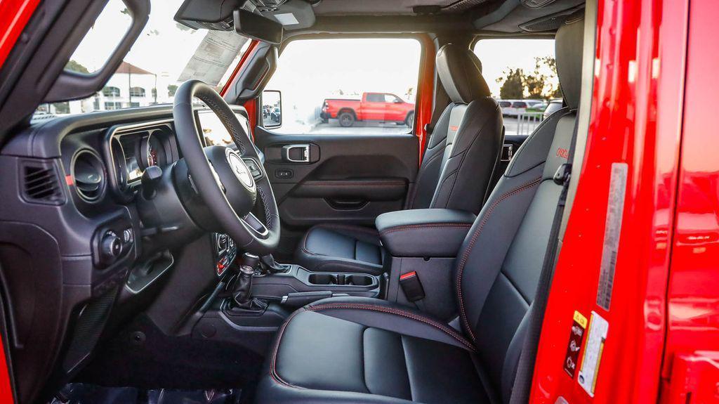 new 2025 Jeep Wrangler car, priced at $59,825