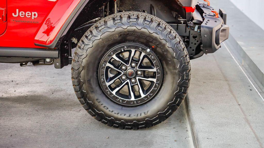 new 2025 Jeep Wrangler car, priced at $59,825