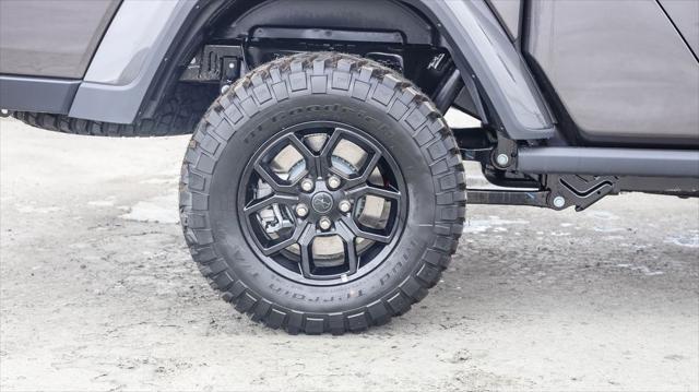 new 2025 Jeep Gladiator car, priced at $44,985
