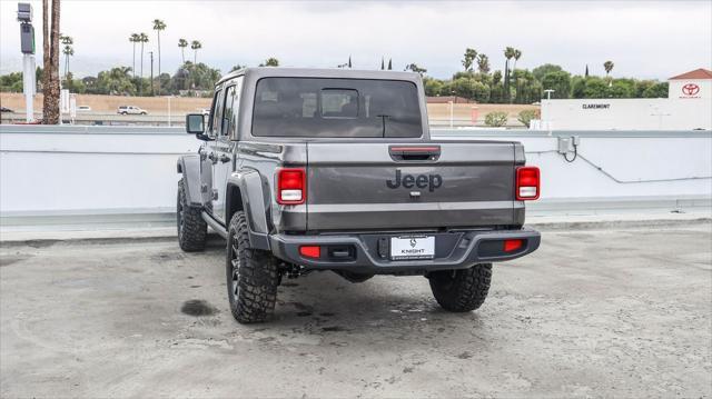 new 2025 Jeep Gladiator car, priced at $44,985