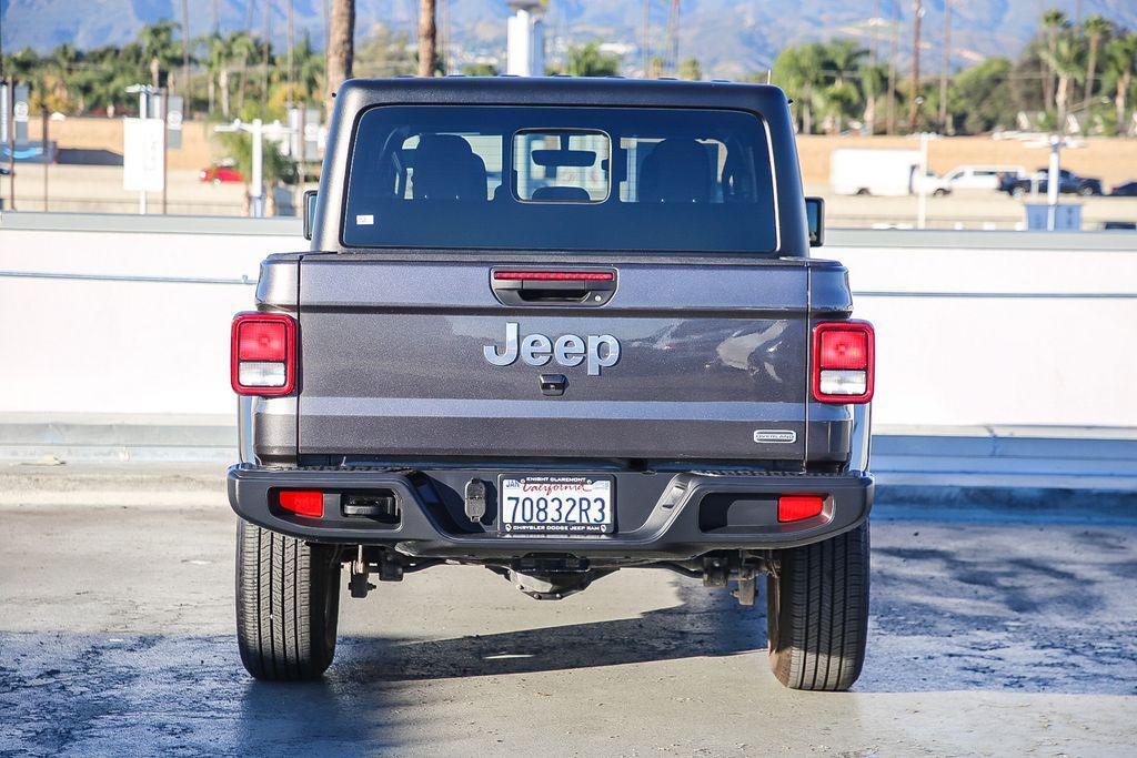 used 2023 Jeep Gladiator car, priced at $27,888