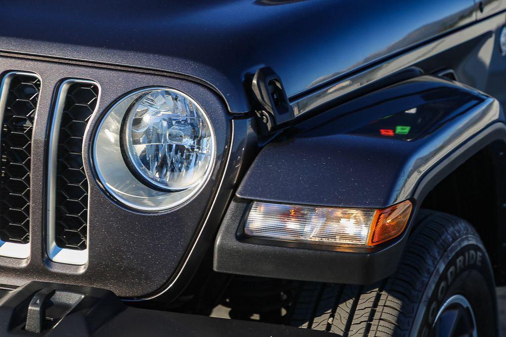 used 2023 Jeep Gladiator car, priced at $27,888