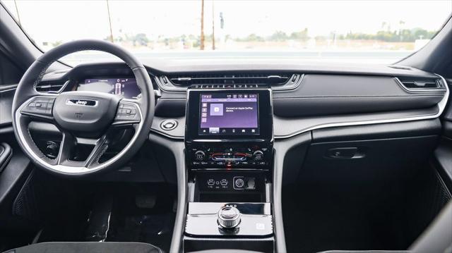 new 2025 Jeep Grand Cherokee car, priced at $34,780