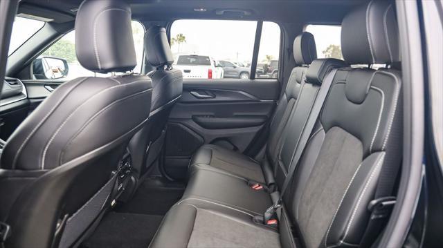 new 2025 Jeep Grand Cherokee car, priced at $34,780