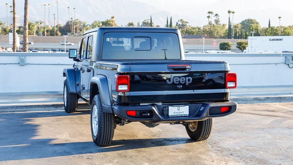 used 2023 Jeep Gladiator car, priced at $25,495