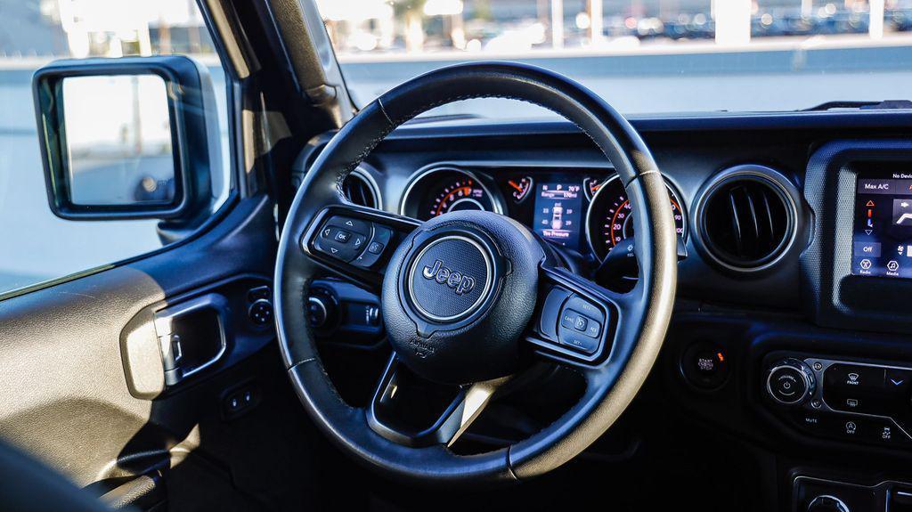 used 2023 Jeep Gladiator car, priced at $25,495