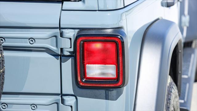 new 2025 Jeep Wrangler car, priced at $45,311