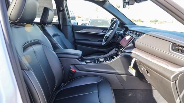 new 2025 Jeep Grand Cherokee car, priced at $41,440