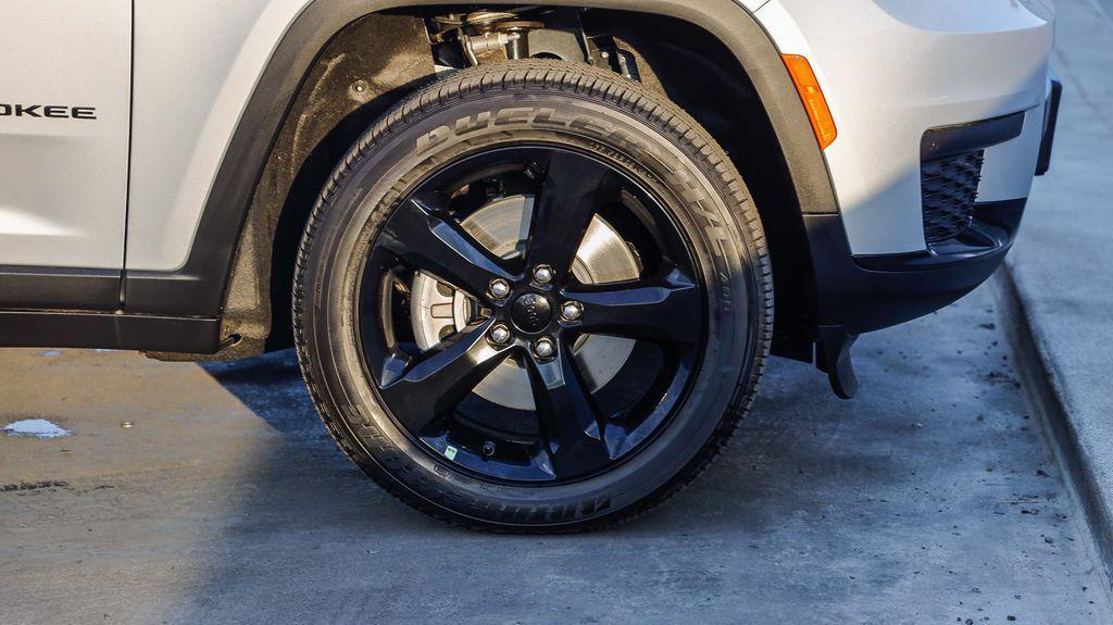 new 2025 Jeep Grand Cherokee L car, priced at $36,345