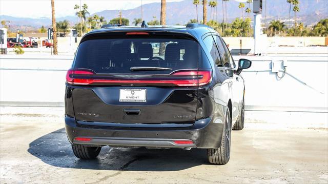 new 2025 Chrysler Pacifica car, priced at $43,765