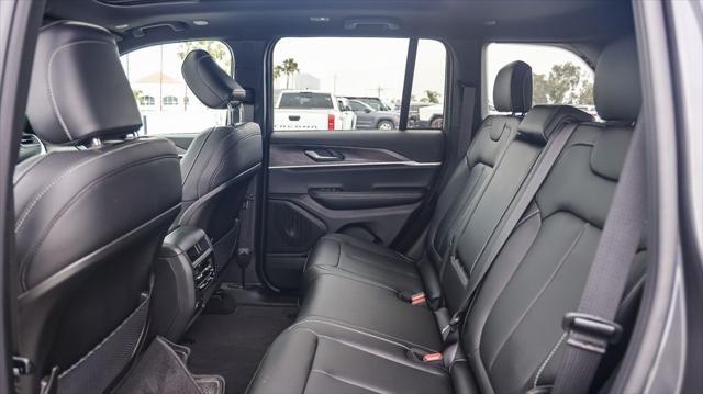 new 2025 Jeep Grand Cherokee car, priced at $41,985