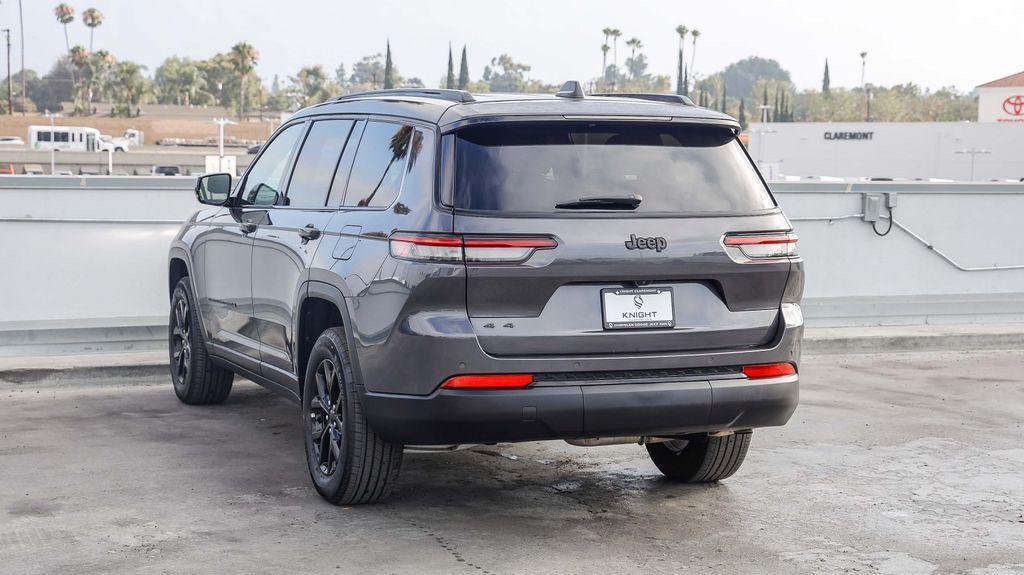 used 2024 Jeep Grand Cherokee L car, priced at $30,595