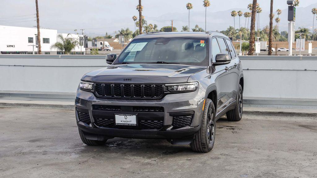 used 2024 Jeep Grand Cherokee L car, priced at $30,595