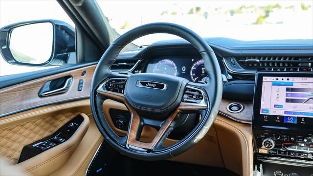new 2025 Jeep Grand Cherokee car, priced at $62,725