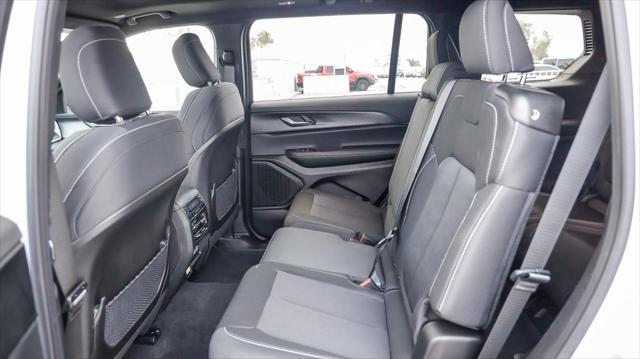 new 2025 Jeep Grand Cherokee L car, priced at $40,075