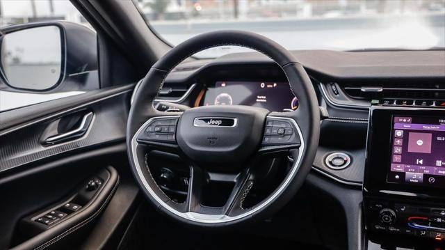 new 2025 Jeep Grand Cherokee L car, priced at $40,075