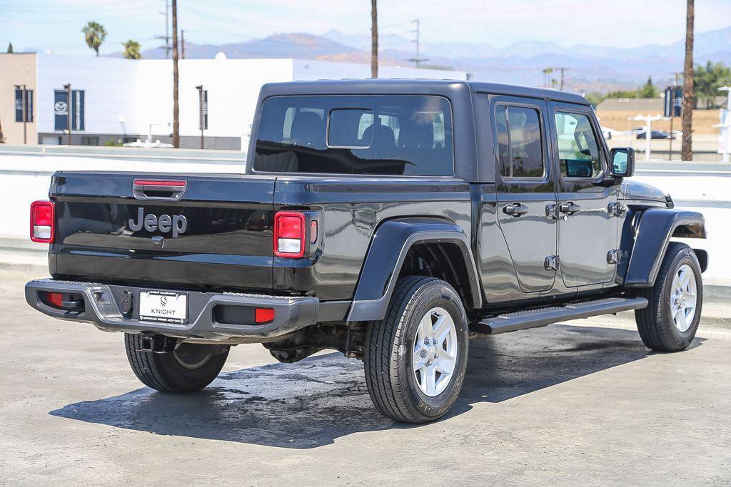 used 2023 Jeep Gladiator car, priced at $25,888