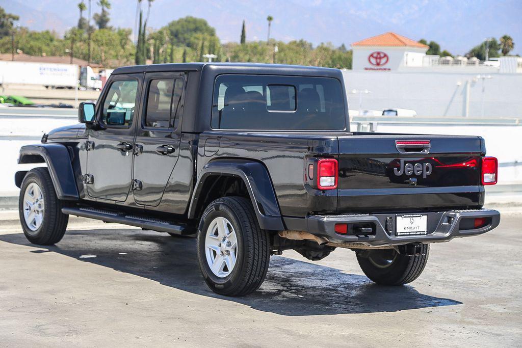 used 2023 Jeep Gladiator car, priced at $25,888