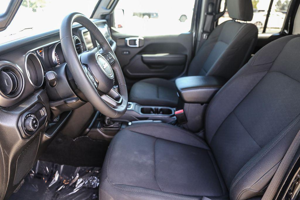 used 2023 Jeep Gladiator car, priced at $25,888