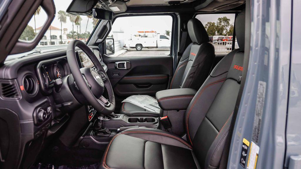 new 2025 Jeep Wrangler car, priced at $57,572